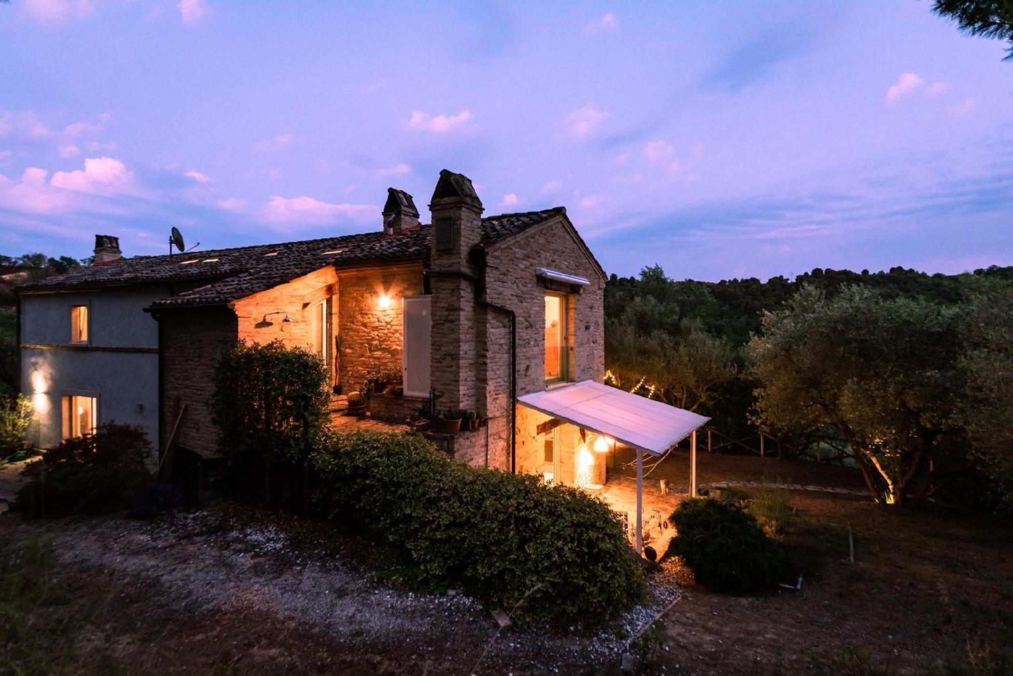 Meernahes Ferienhaus Casa Cantagallo Mit Pool Villa Fermo Exterior photo